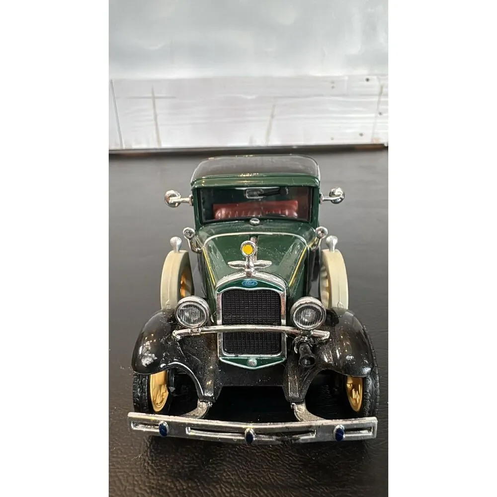 National Motor Museum  1931 Ford Model A Pickup Truck Green  Diecast Model